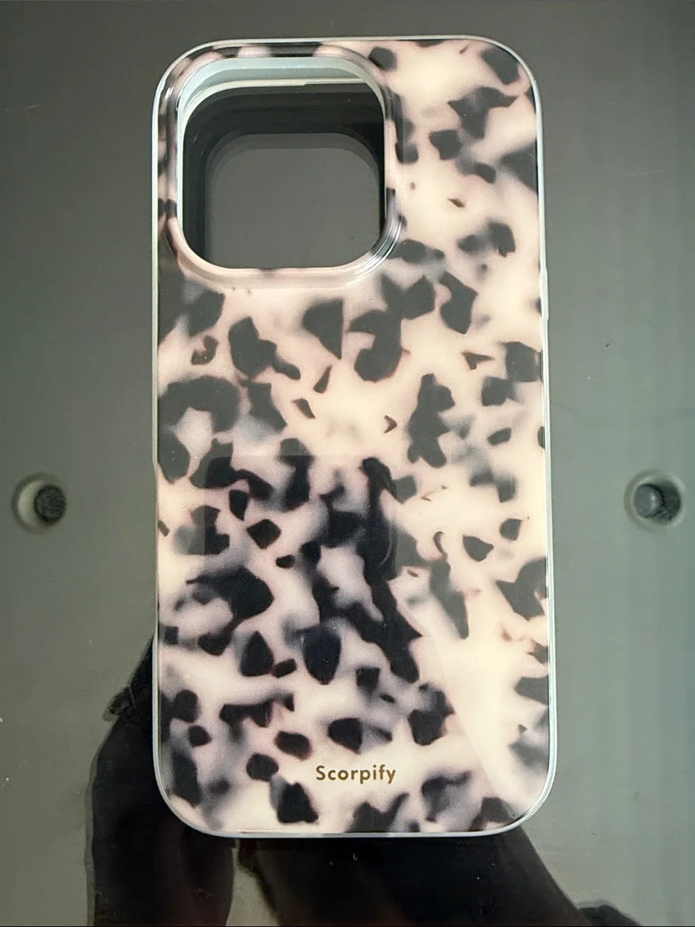 Scorpify iPhone 16 Pro Pink & Black Tortoiseshell MagSafe Case